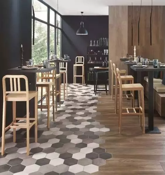 三色六角磚搭配工字鋪木地板 三色六角磚搭配工字鋪木地板