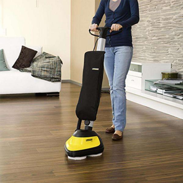 地板清潔中 地板清潔中